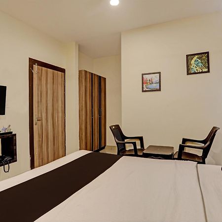 Capital O Saharsh Grand Near Shilparamam Haïdarabad Extérieur photo